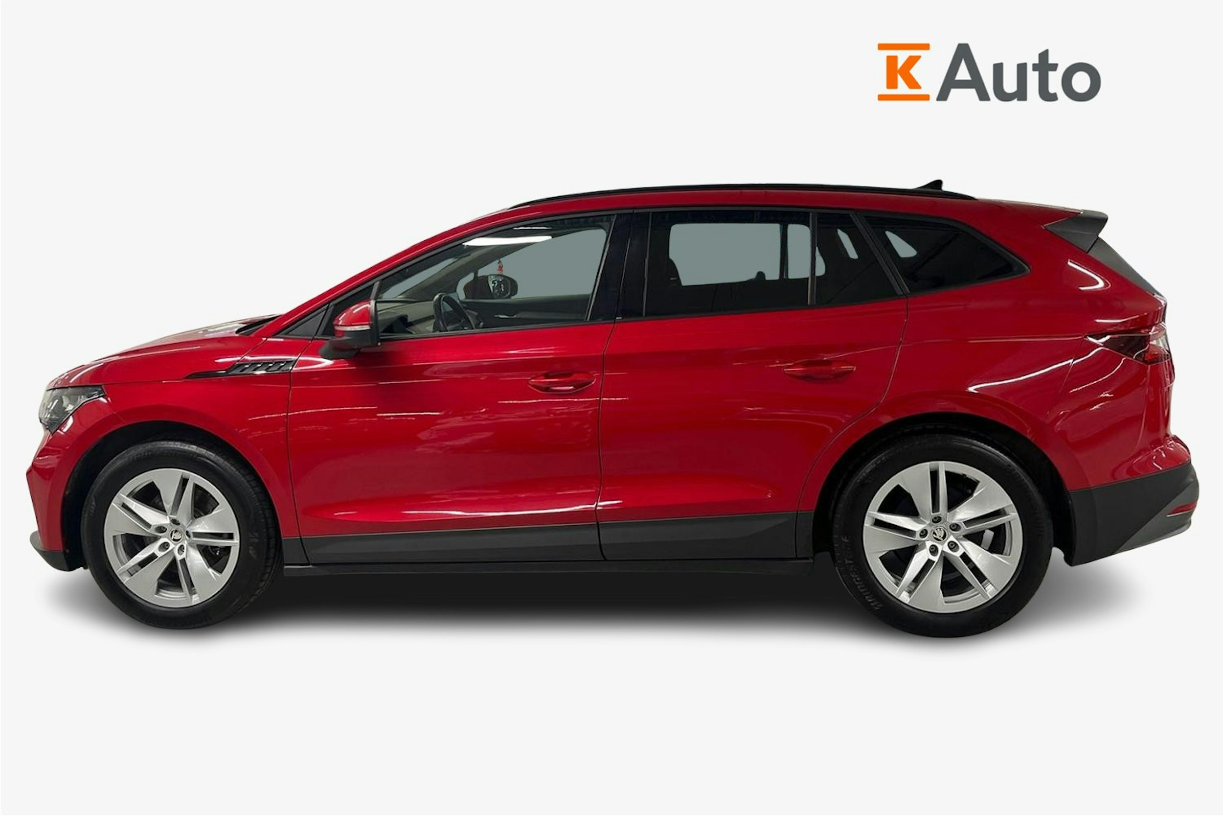 Punainen Skoda Enyaq 2021 kuva 6.