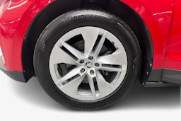 Punainen Skoda Enyaq 2021 kuva 11.