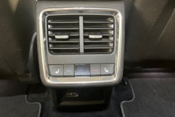 Punainen Skoda Enyaq 2021 kuva 28.