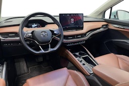 vihreä Skoda Enyaq 2021 kuva 7.