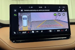 vihreä Skoda Enyaq 2021 kuva 24.