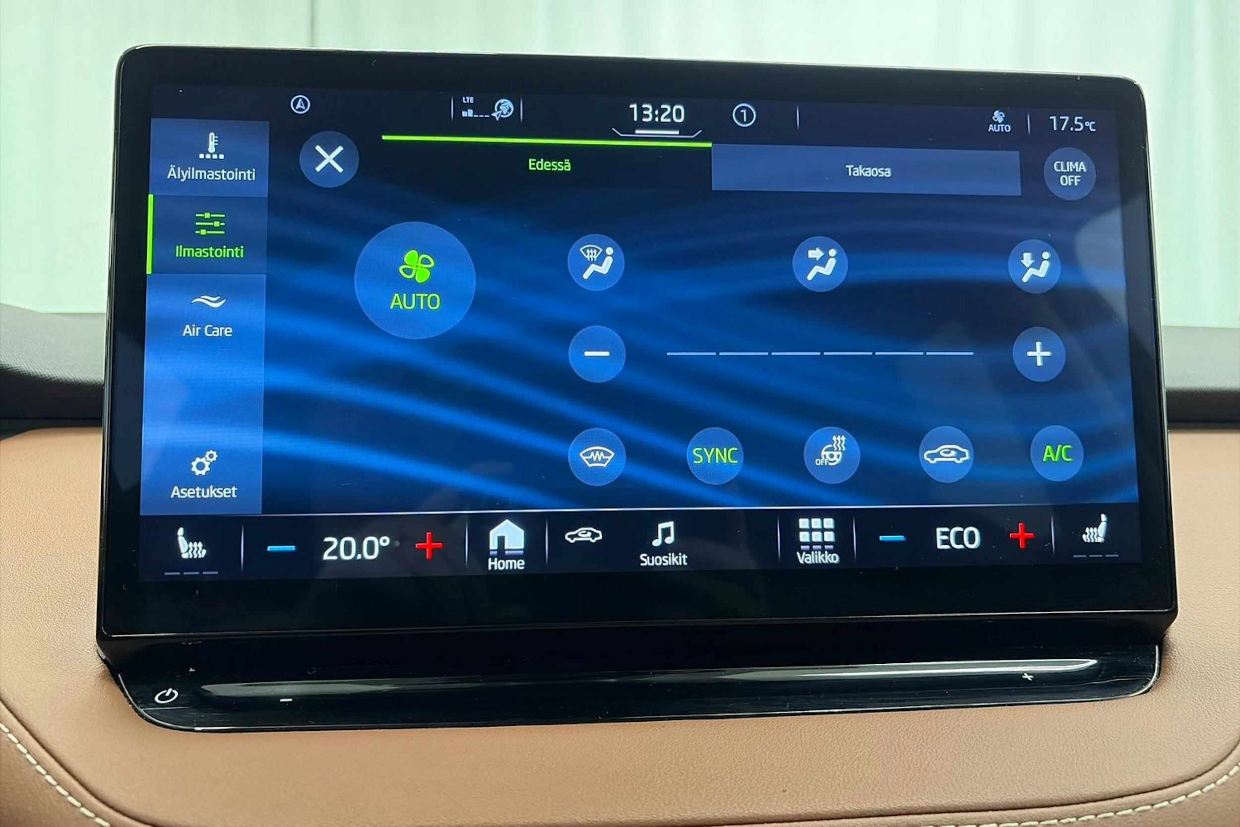 vihreä Skoda Enyaq 2021 kuva 27.