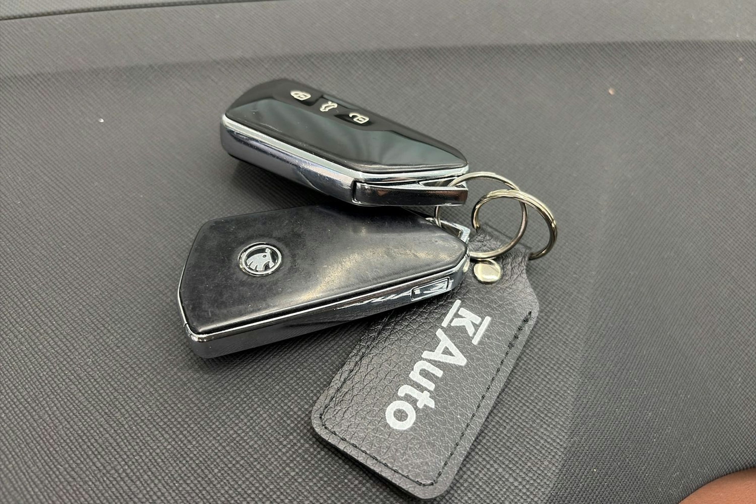 vihreä Skoda Enyaq 2021 kuva 32.