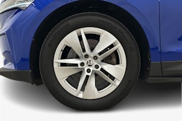 sininen Skoda Enyaq 2022 kuva 11.