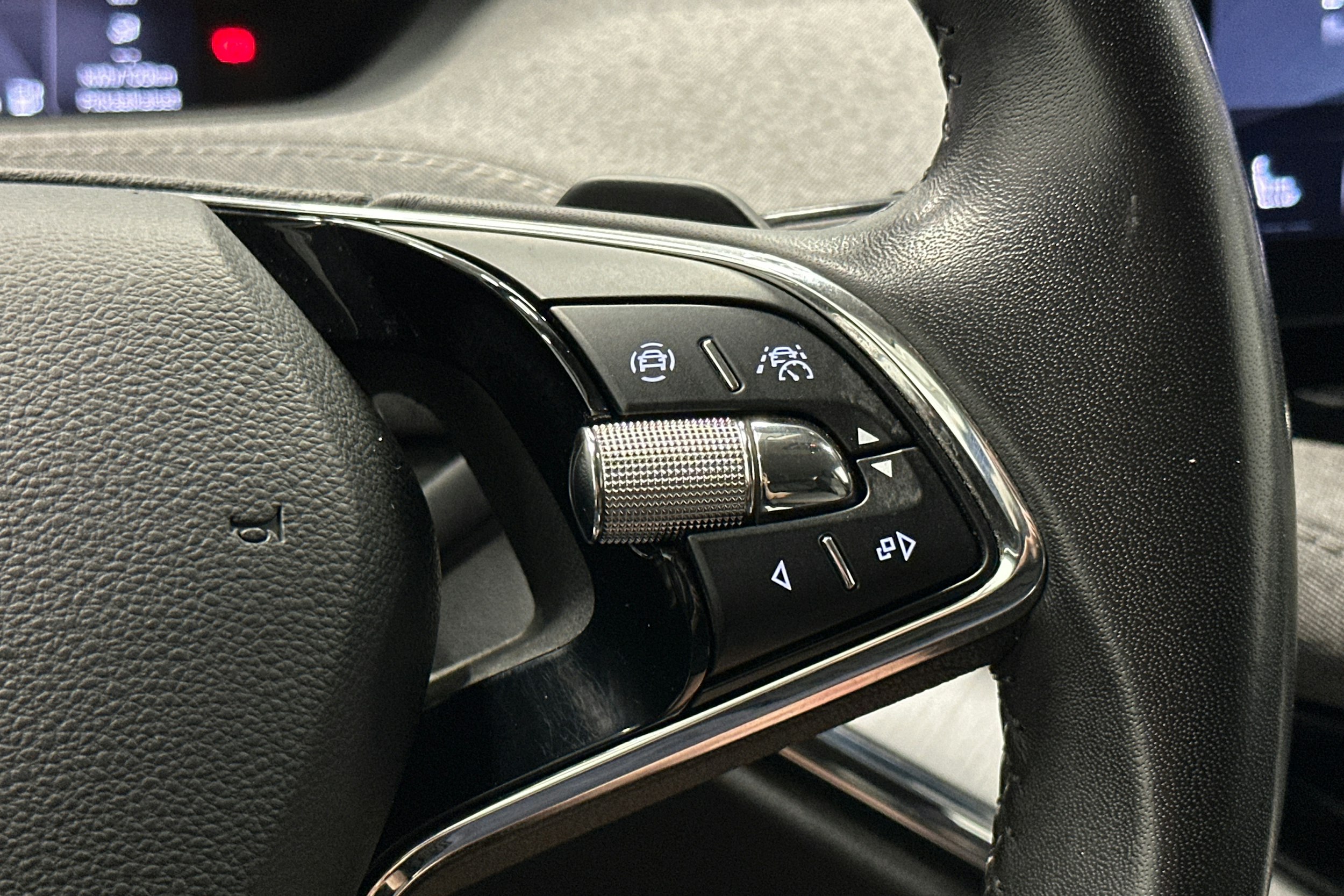 sininen Skoda Enyaq 2022 kuva 19.