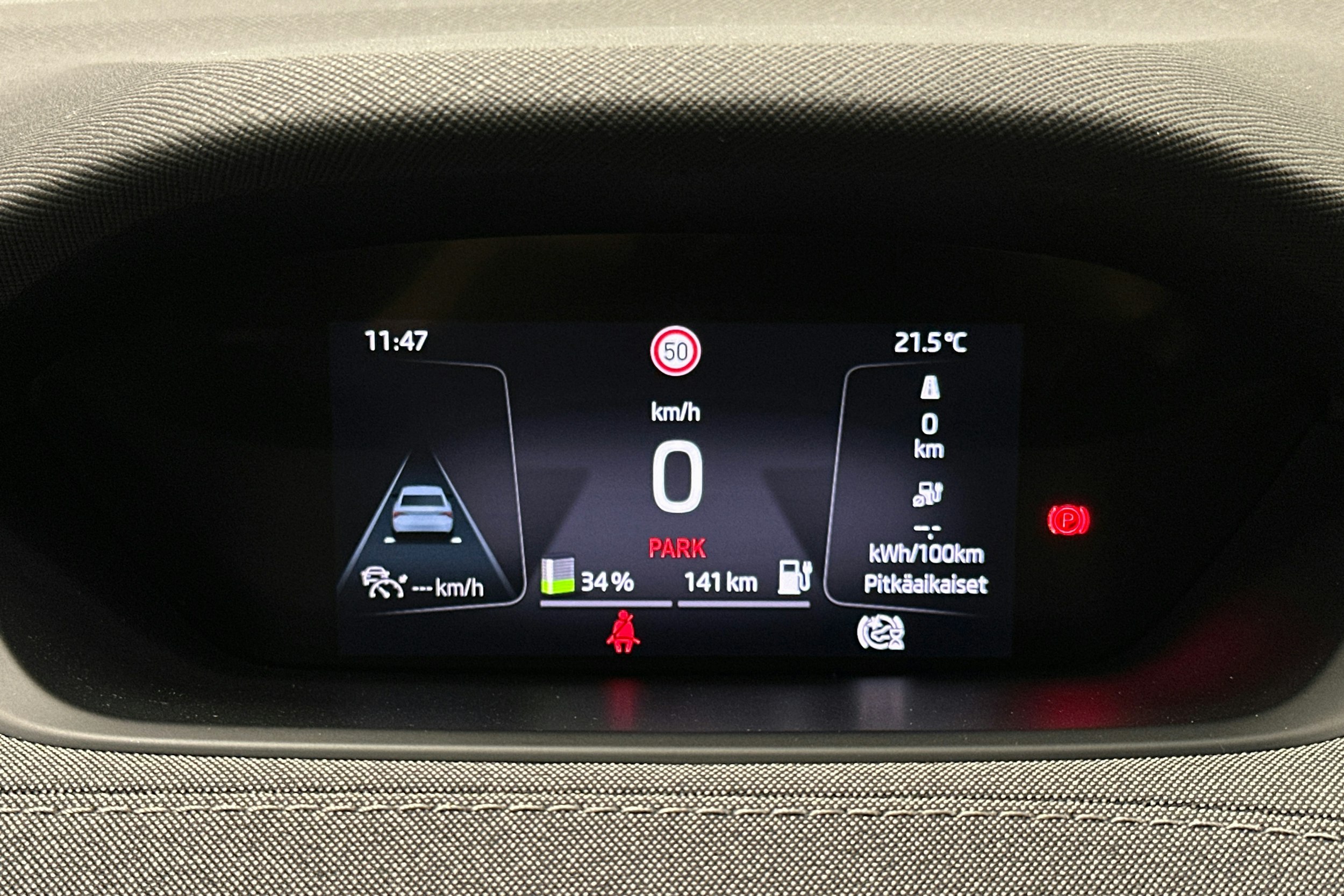 sininen Skoda Enyaq 2022 kuva 20.