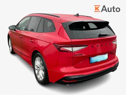 punainen Skoda Enyaq 2022 kuva 2.