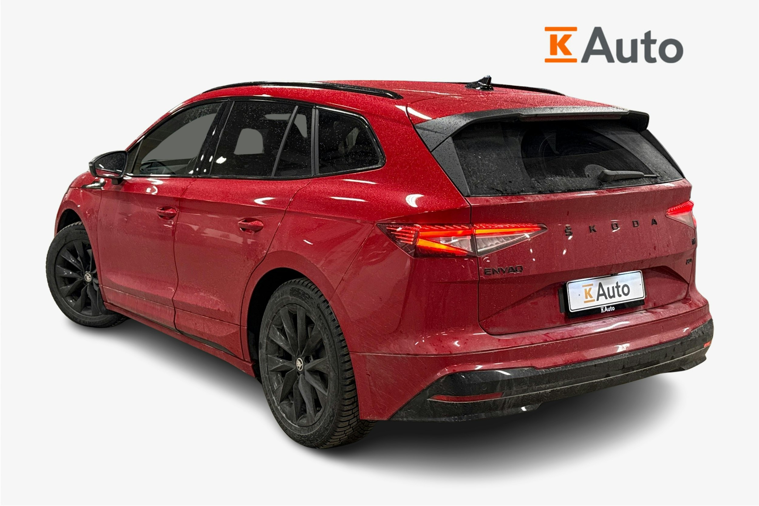 punainen Skoda Enyaq 2022 kuva 2.