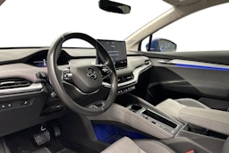 sininen Skoda Enyaq 2022 kuva 3.