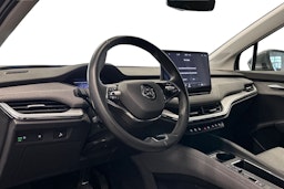 harmaa Skoda Enyaq 2022 kuva 3.