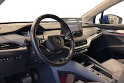sininen Skoda Enyaq 2022 kuva 3.