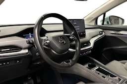 sininen Skoda Enyaq 2022 kuva 3.