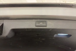 harmaa Skoda Enyaq 2022 kuva 12.