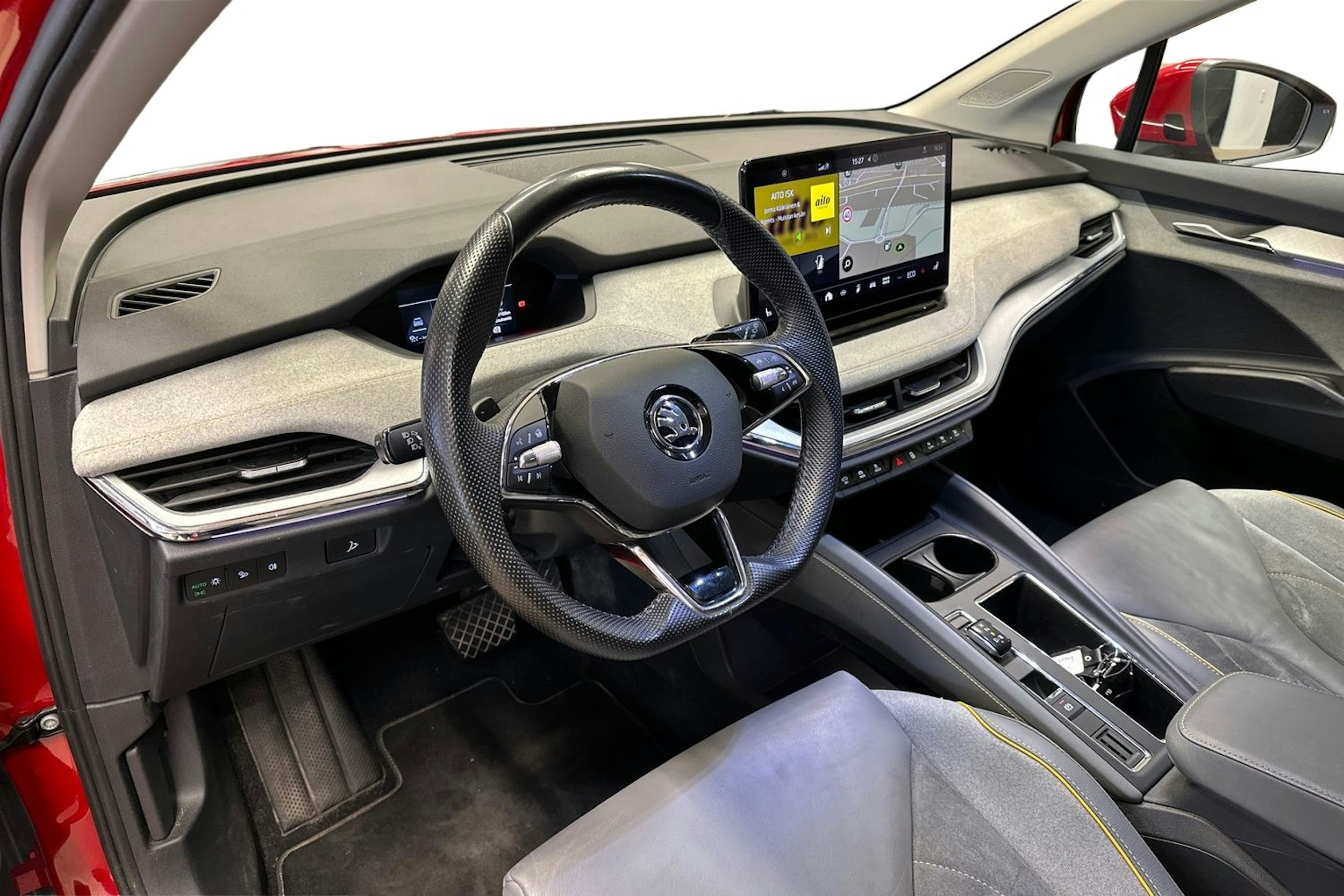 met. punainen Skoda Enyaq 2022 kuva 7.