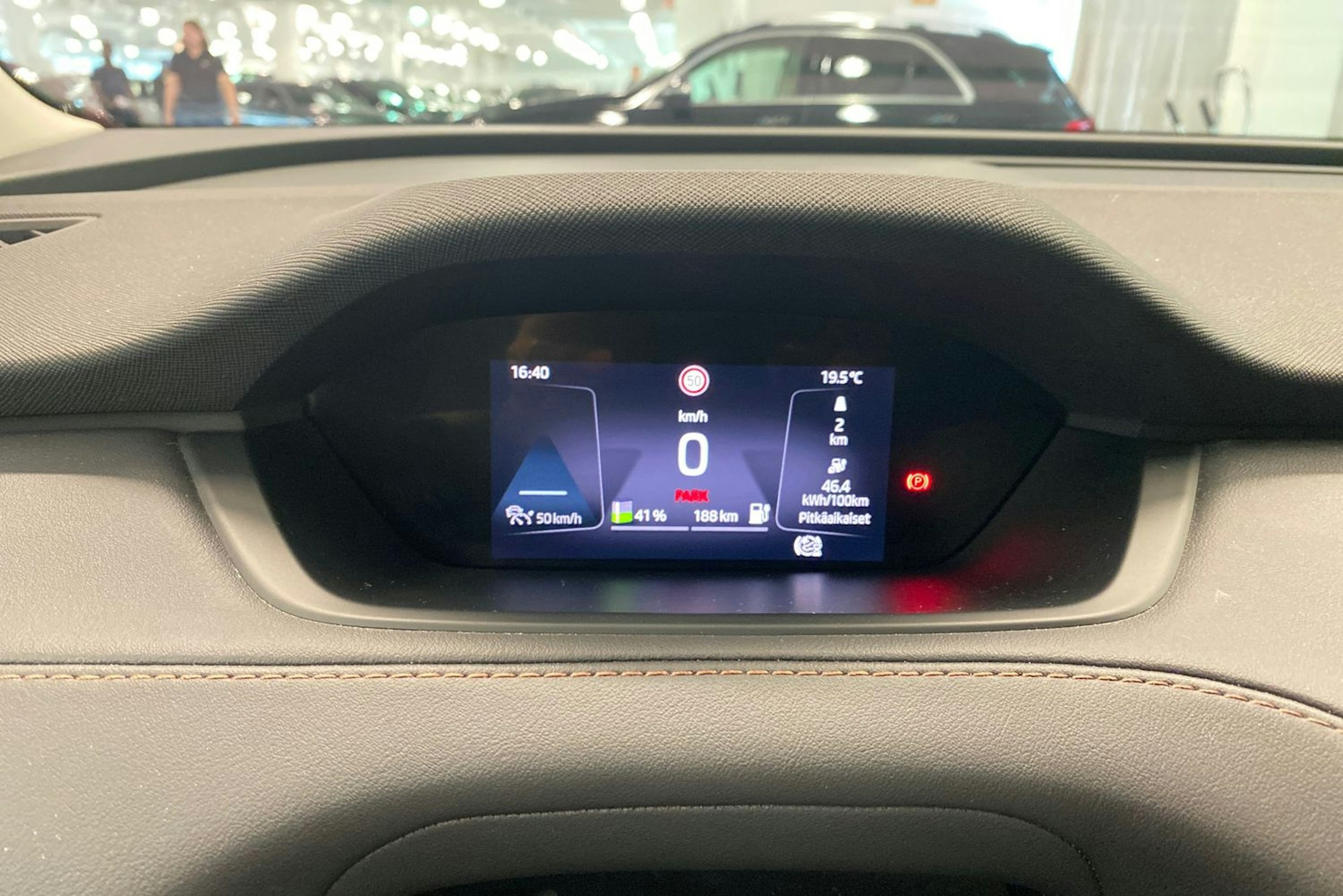Sininen Skoda Enyaq 2022 kuva 16.