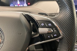 Sininen Skoda Enyaq 2022 kuva 18.