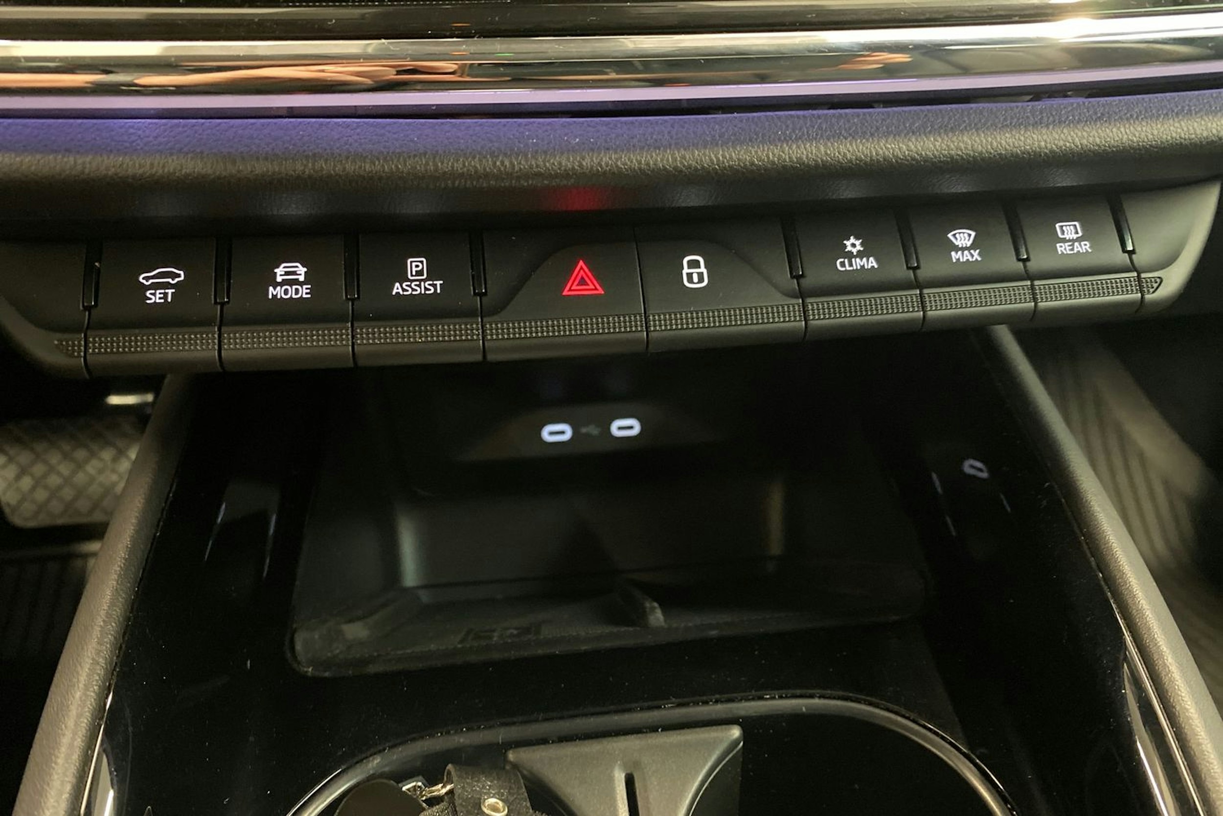 Sininen Skoda Enyaq 2022 kuva 24.