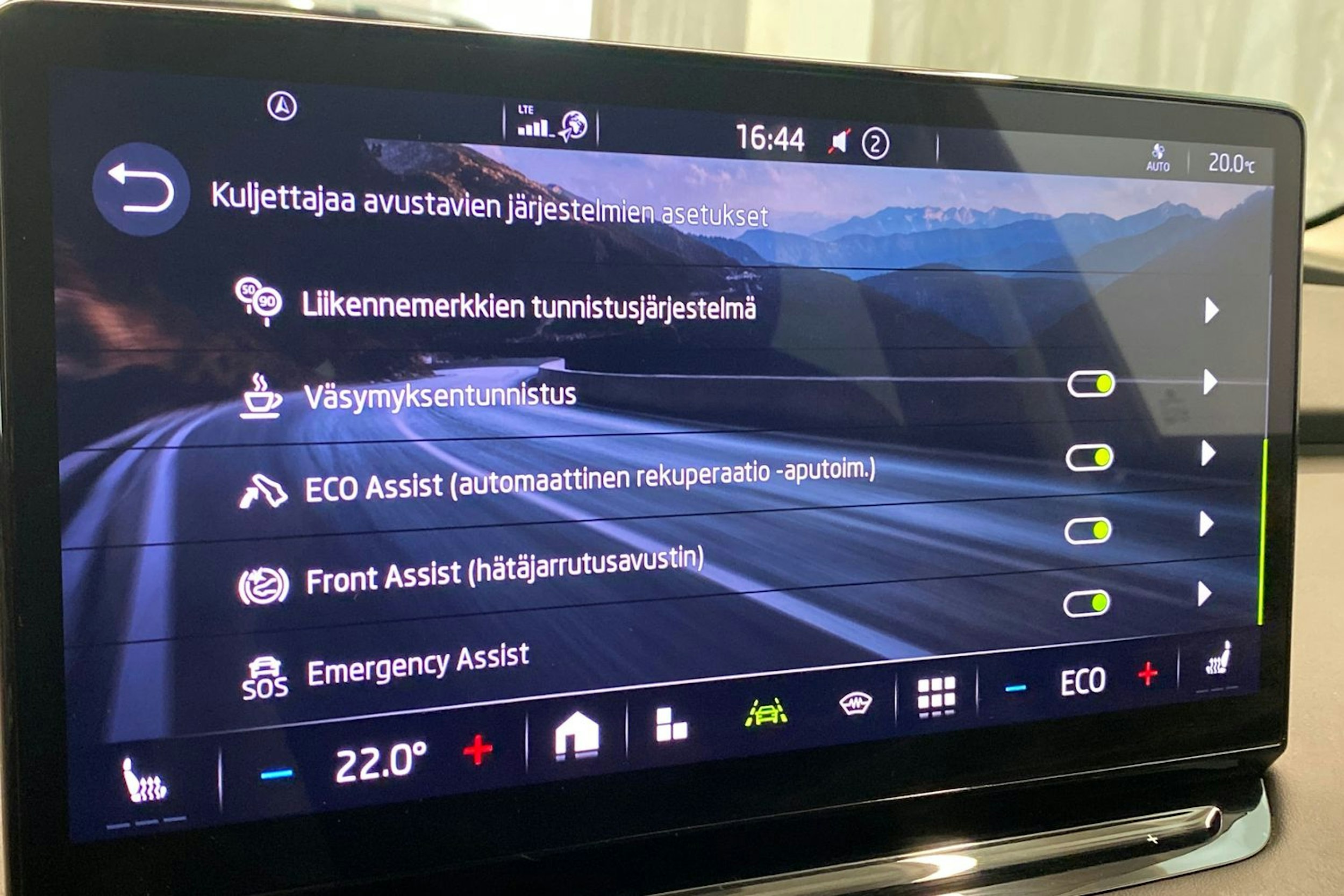 Sininen Skoda Enyaq 2022 kuva 28.