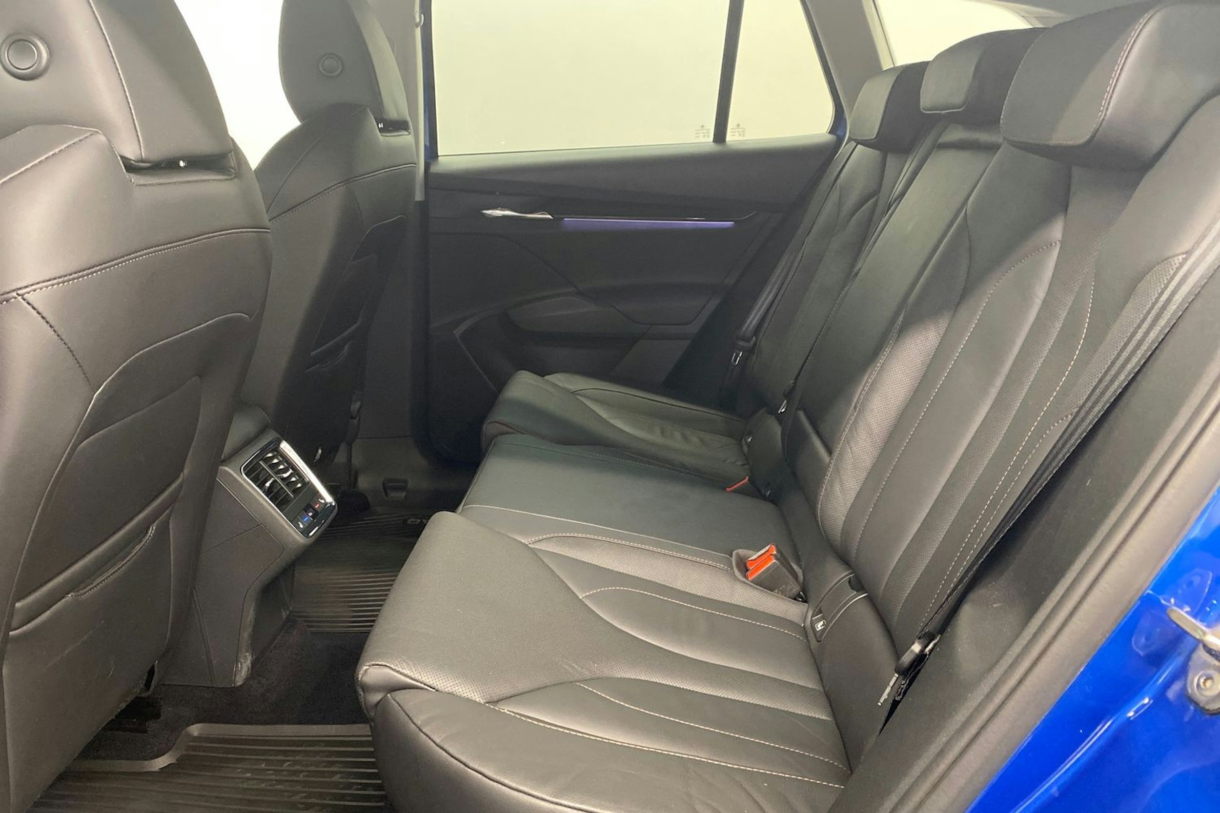 Sininen Skoda Enyaq 2022 kuva 32.
