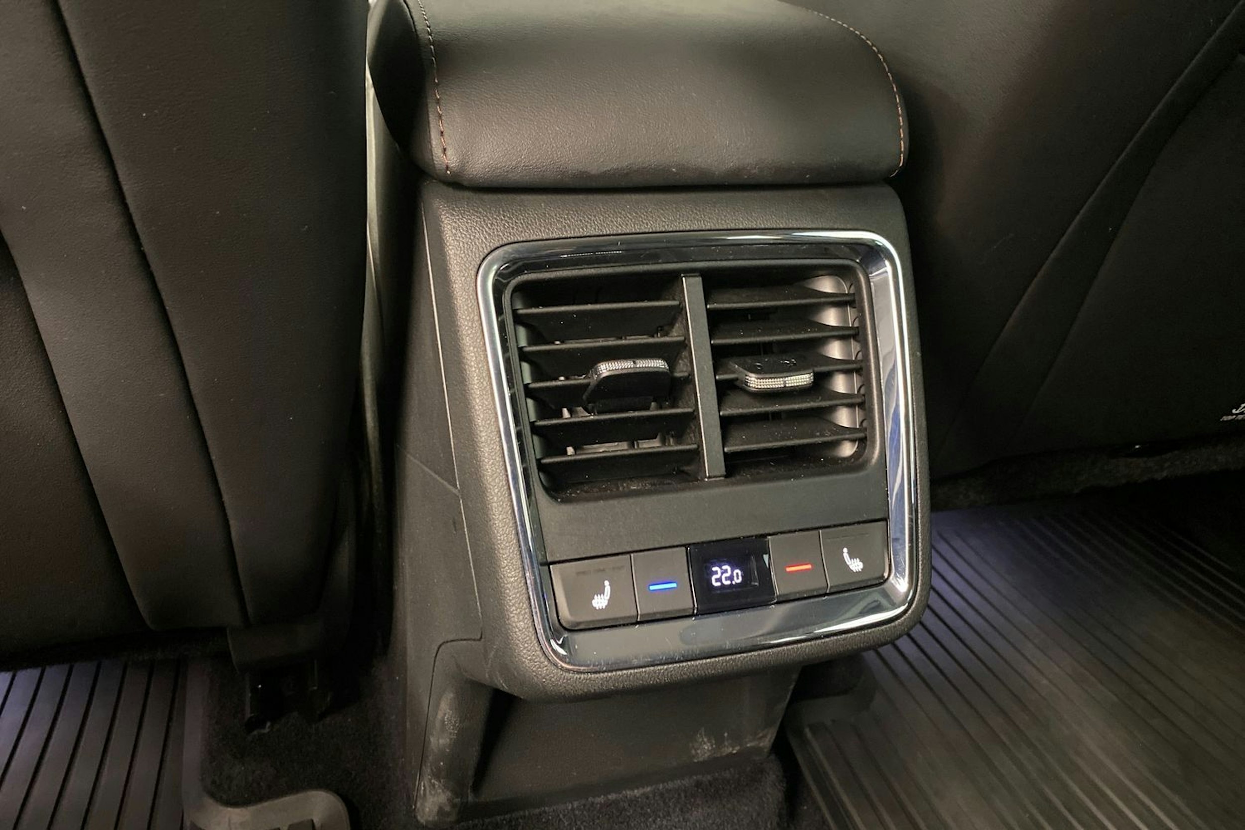 Sininen Skoda Enyaq 2022 kuva 33.