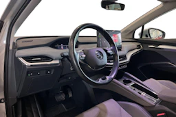 harmaa Skoda Enyaq 2022 kuva 6.