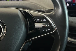 harmaa Skoda Enyaq 2022 kuva 14.