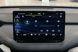 harmaa Skoda Enyaq 2022 kuva 26.