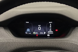 musta Skoda Enyaq 2022 kuva 17.