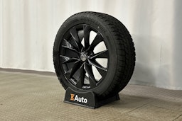 harmaa Skoda Enyaq 2022 kuva 13.