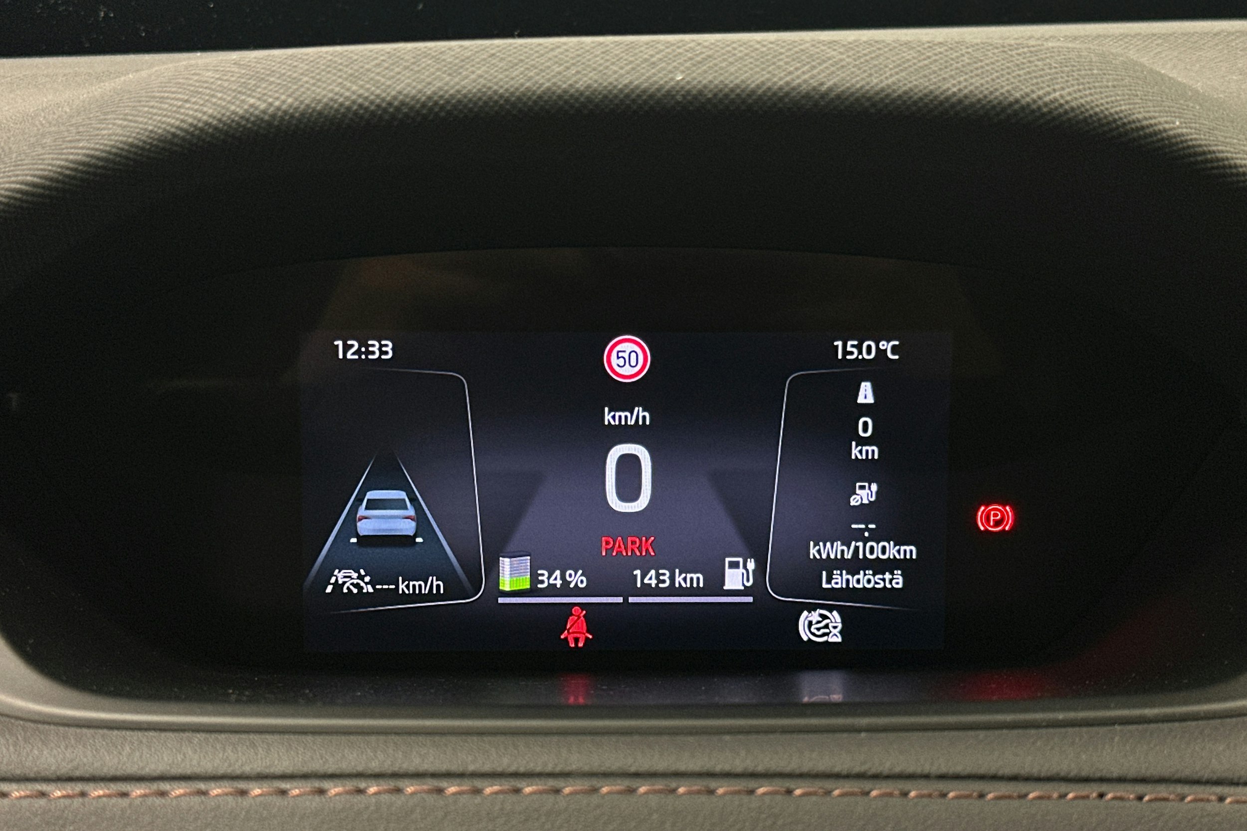 harmaa Skoda Enyaq 2022 kuva 25.