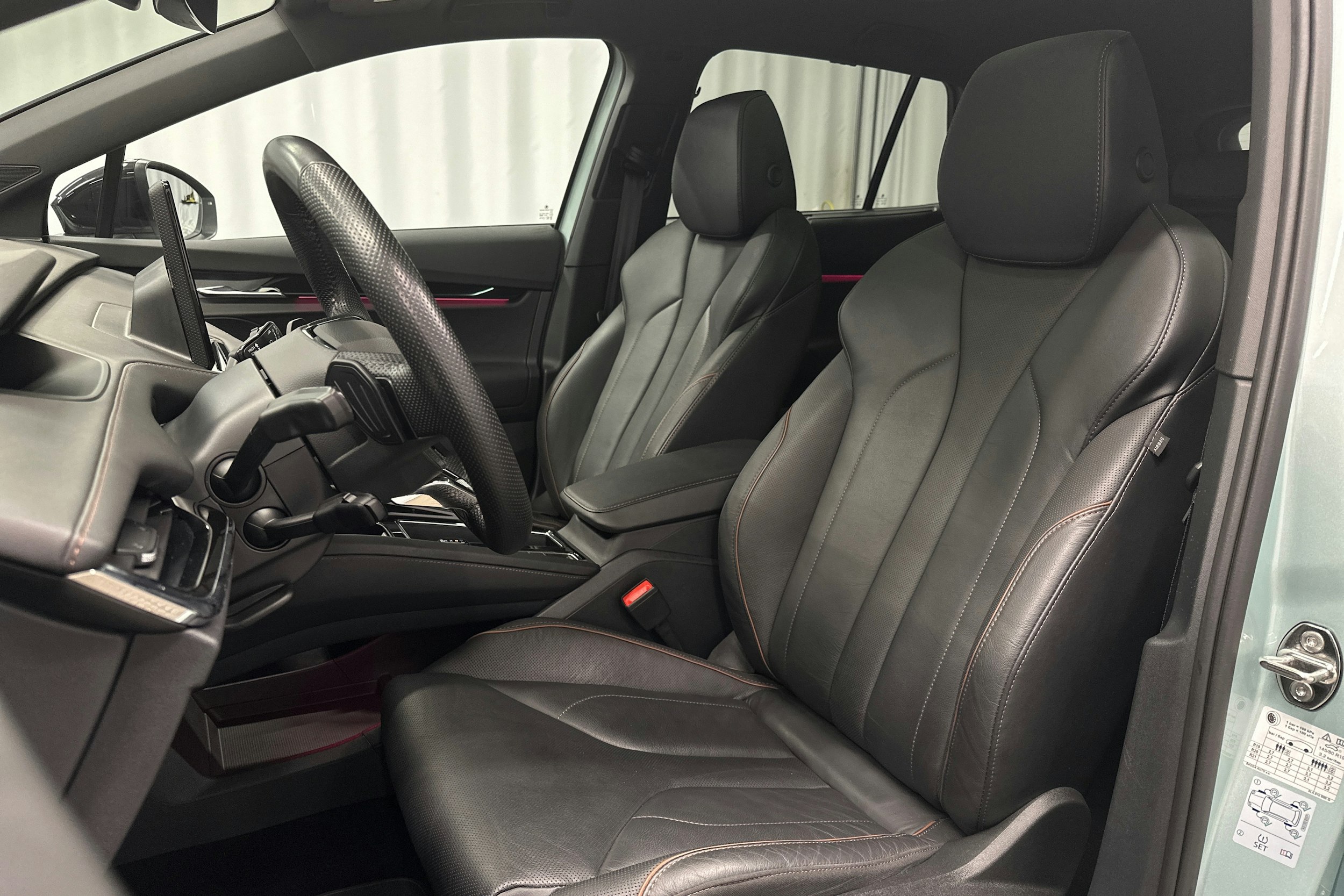 hopea Skoda Enyaq 2022 kuva 15.