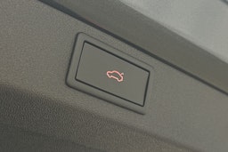 harmaa Skoda Enyaq 2022 kuva 15.