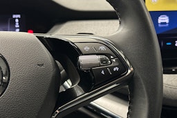 harmaa Skoda Enyaq 2022 kuva 21.