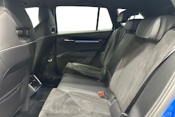 sininen Skoda Enyaq 2022 kuva 10.