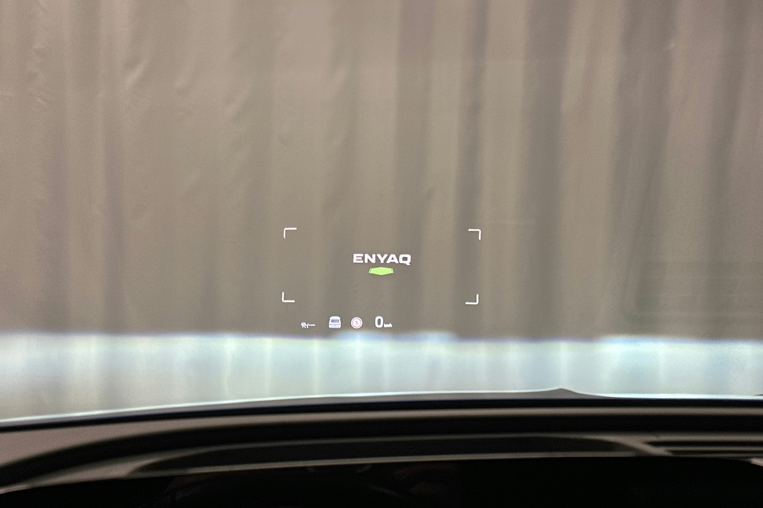 sininen Skoda Enyaq 2022 kuva 16.