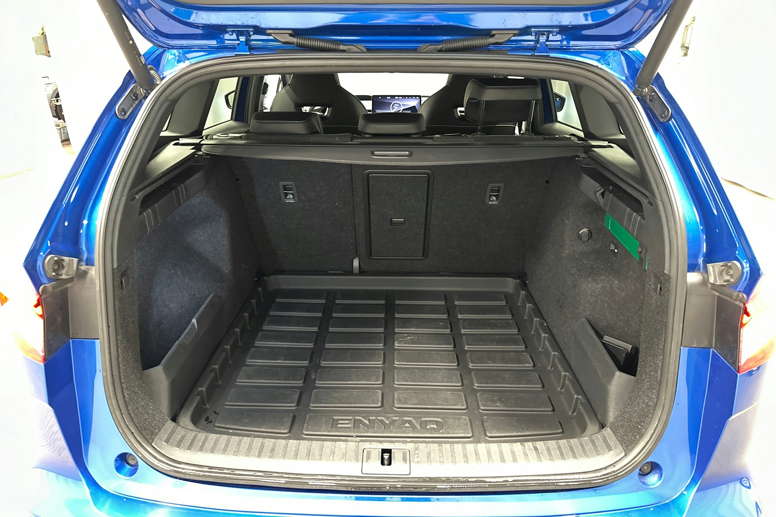 sininen Skoda Enyaq 2022 kuva 31.