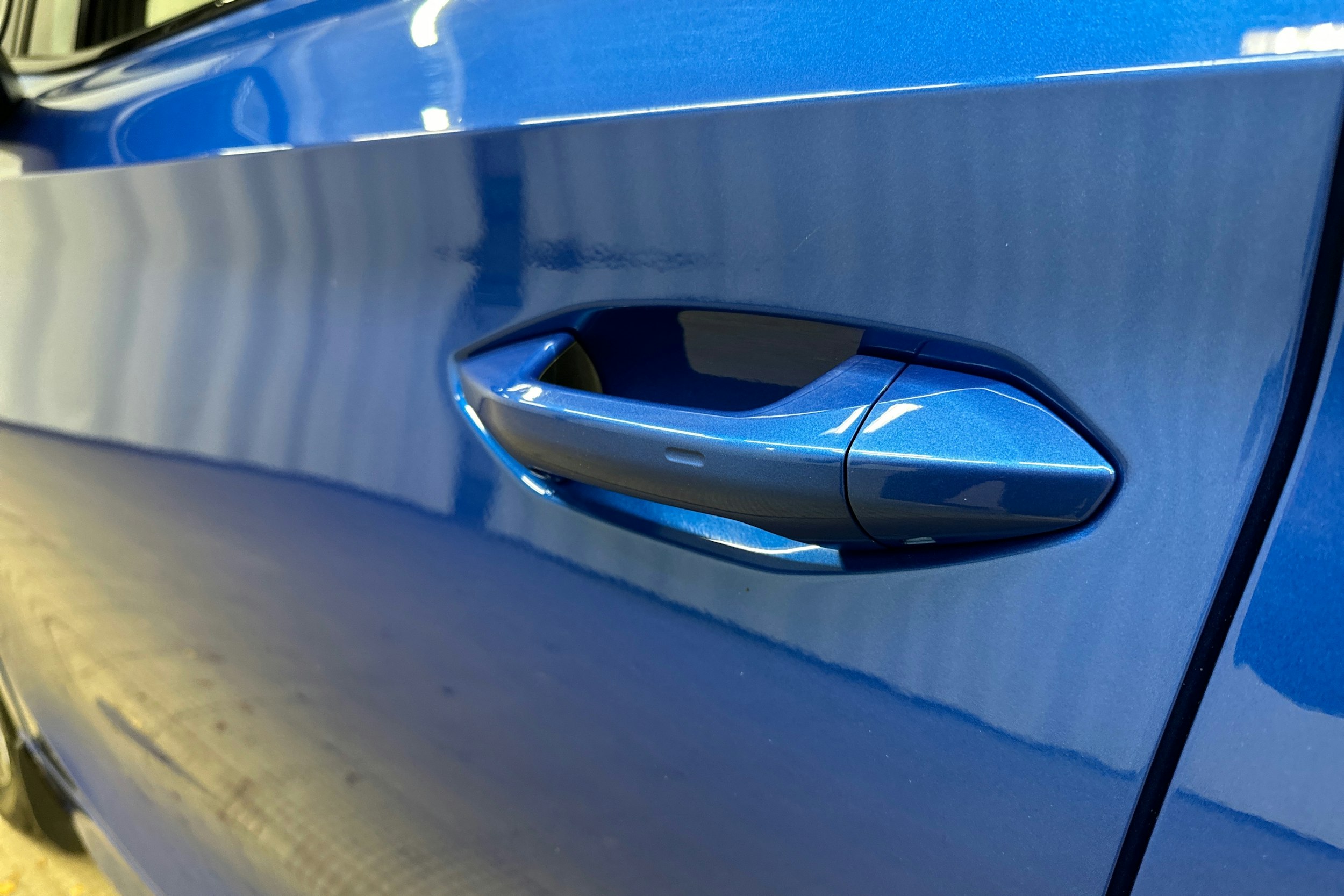 sininen Skoda Enyaq 2022 kuva 34.