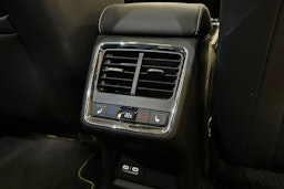 vihreä Skoda Enyaq 2022 kuva 15.