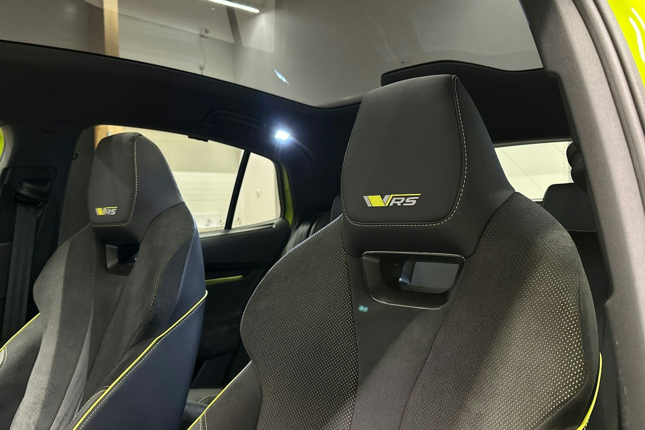 vihreä Skoda Enyaq 2022 kuva 19.