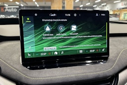 vihreä Skoda Enyaq 2022 kuva 23.