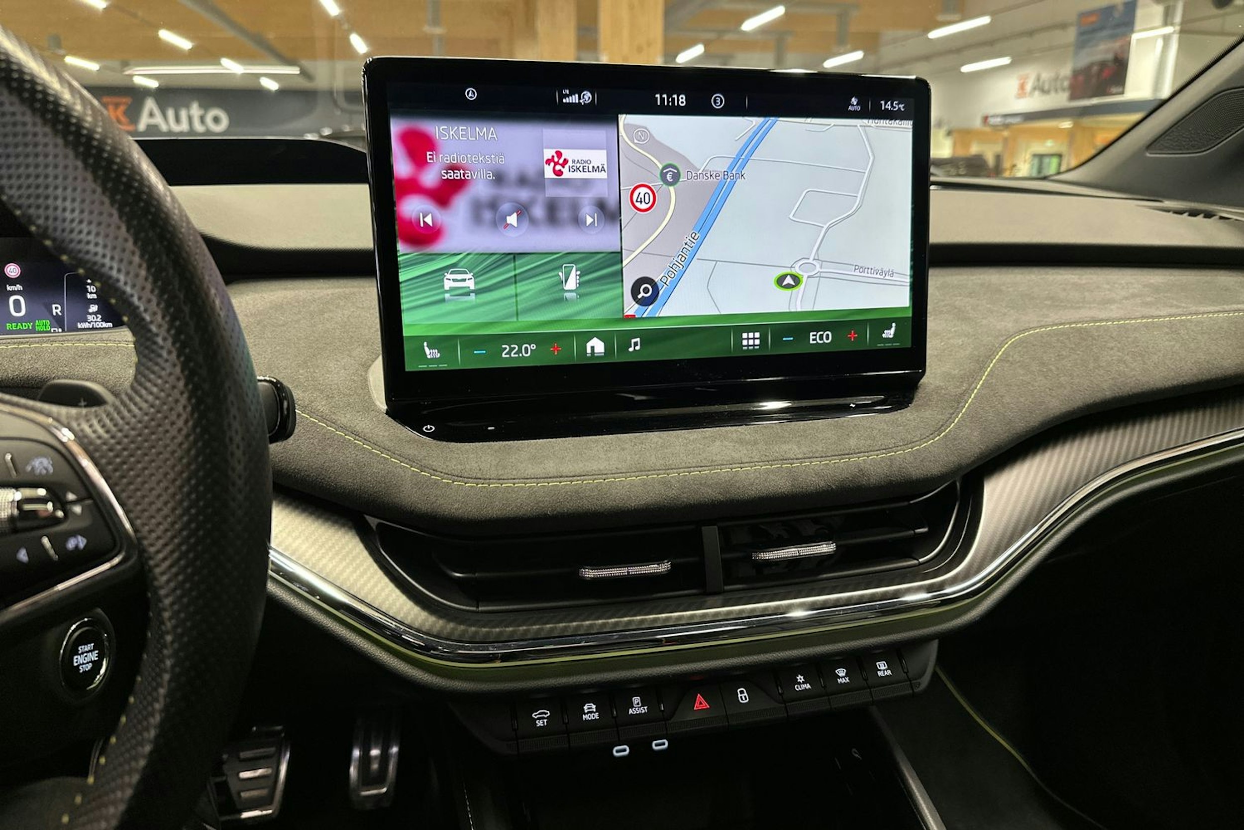 vihreä Skoda Enyaq 2022 kuva 25.