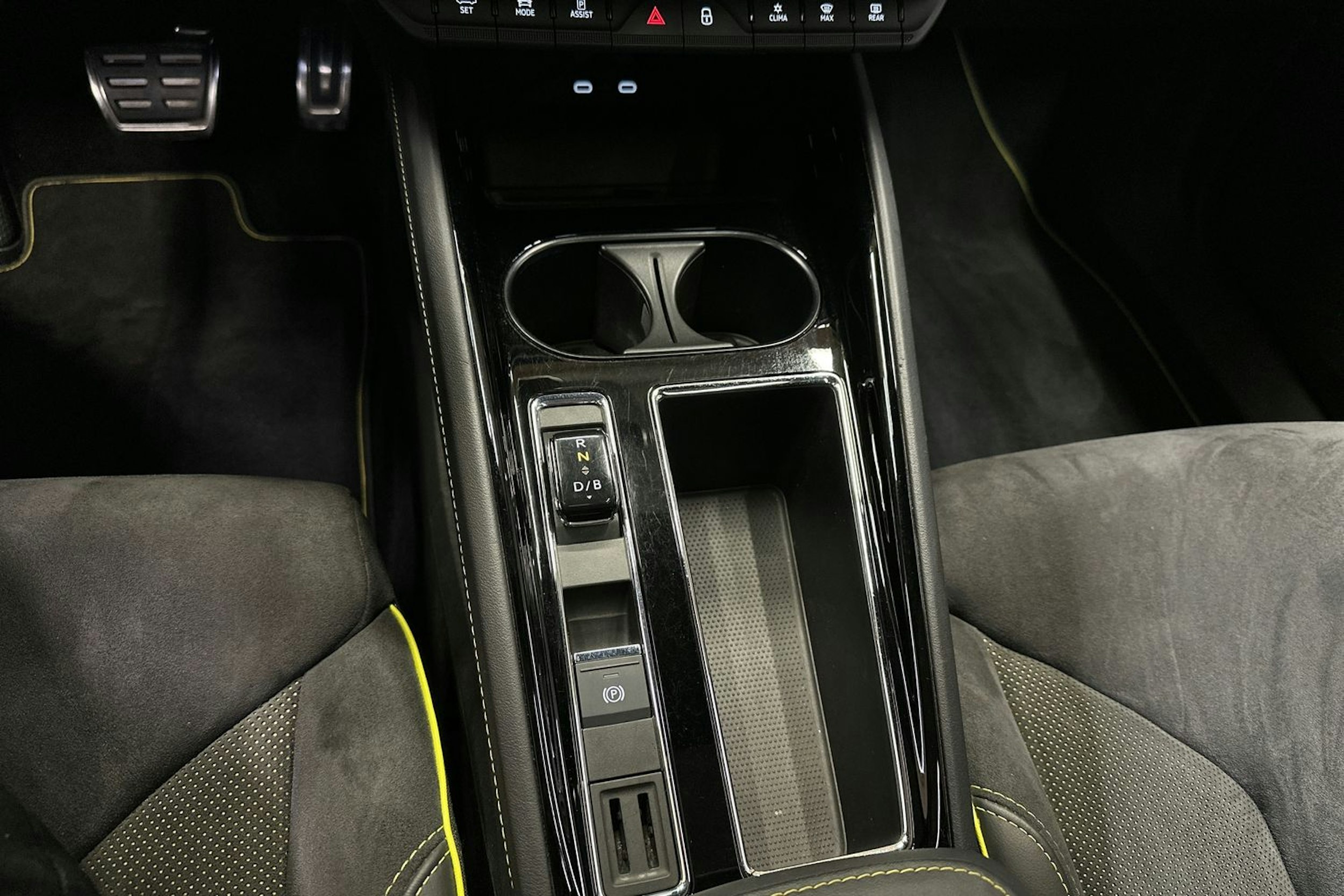 vihreä Skoda Enyaq 2022 kuva 26.