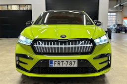 vihreä Skoda Enyaq 2022 kuva 33.