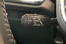 Musta Skoda Enyaq 2022 kuva 19.