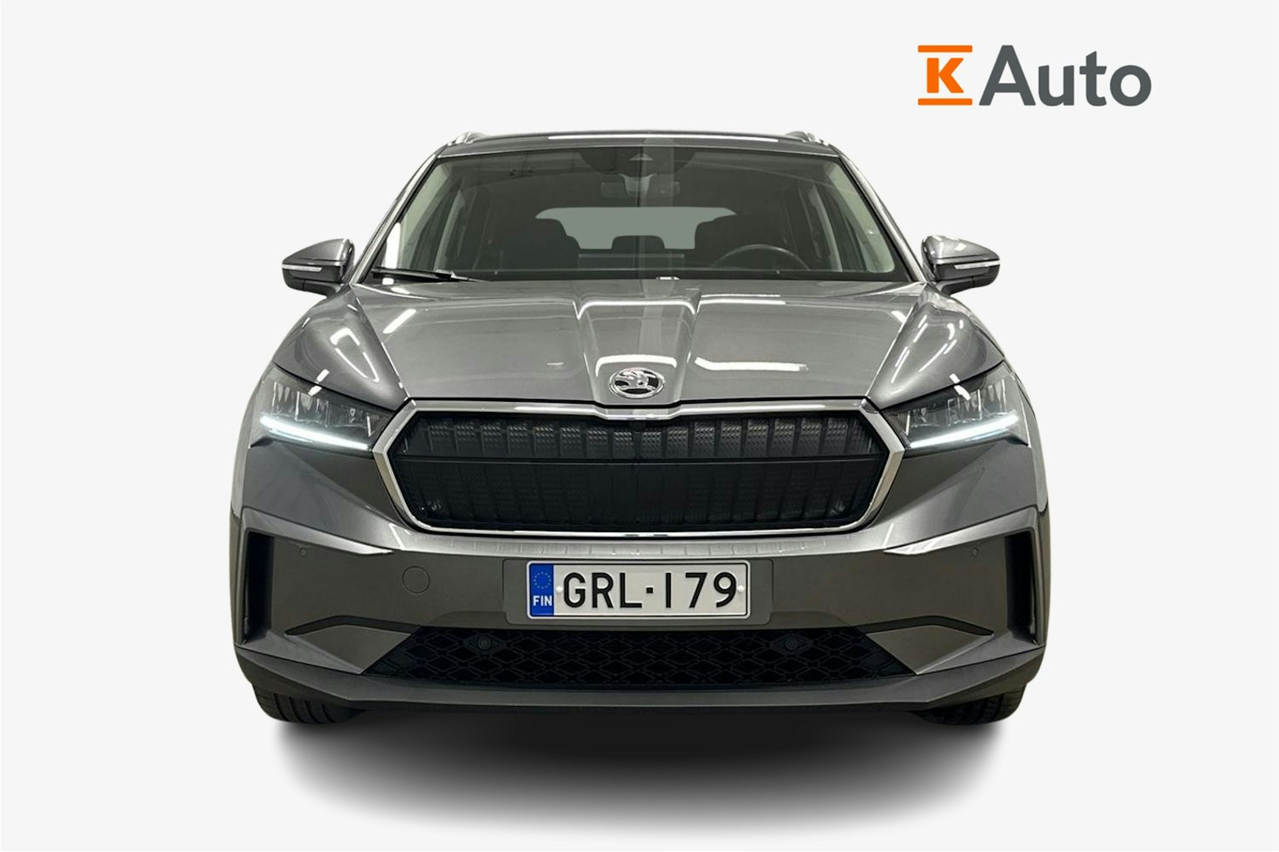 harmaa Skoda Enyaq 2022 kuva 4.