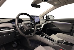 harmaa Skoda Enyaq 2022 kuva 6.