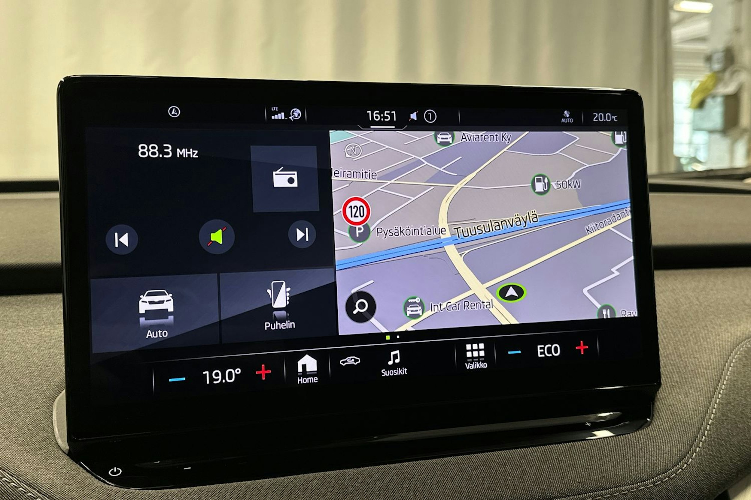 harmaa Skoda Enyaq 2022 kuva 20.