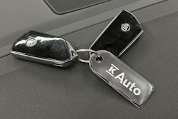 harmaa Skoda Enyaq 2022 kuva 31.