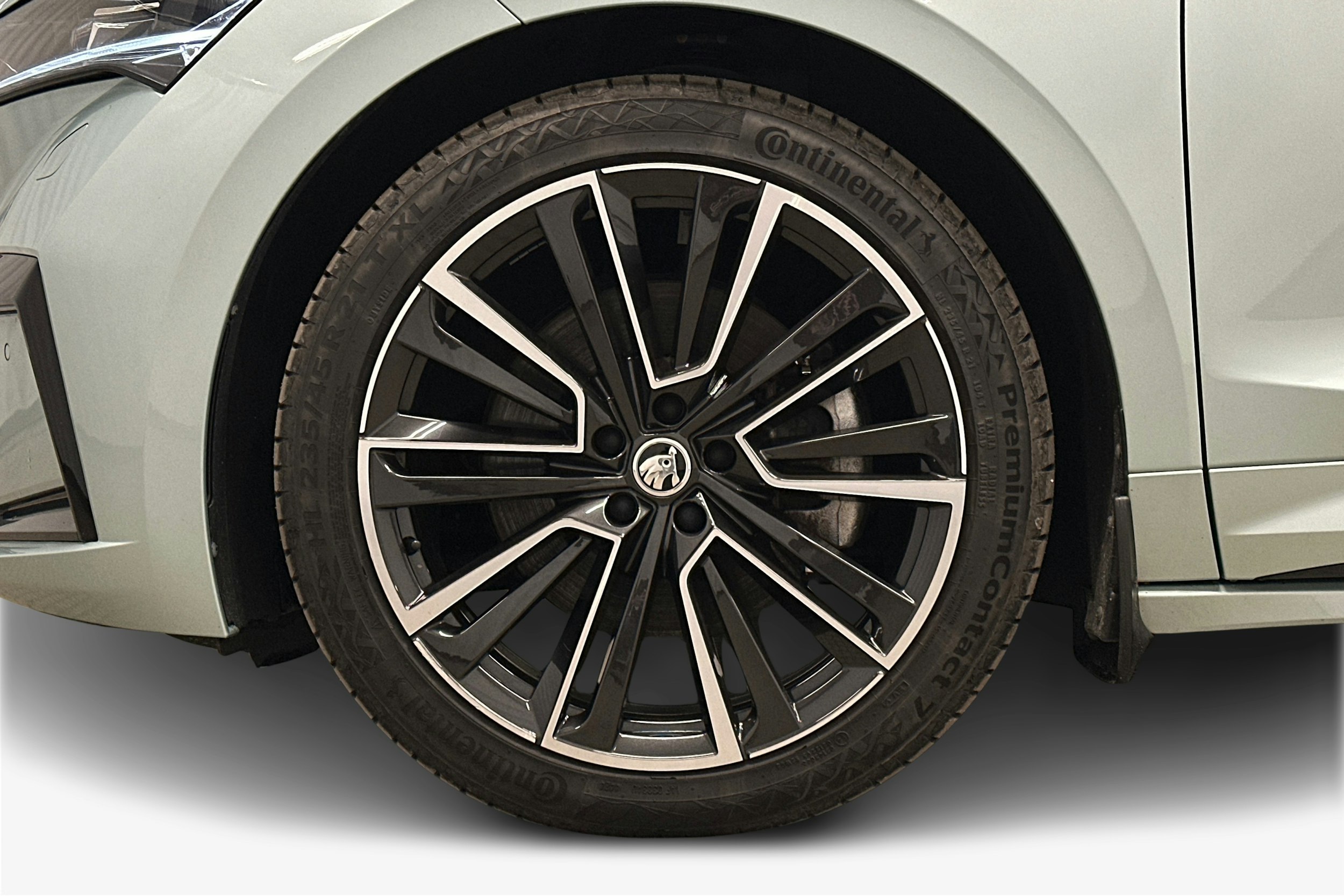 hopea Skoda Enyaq 2022 kuva 11.