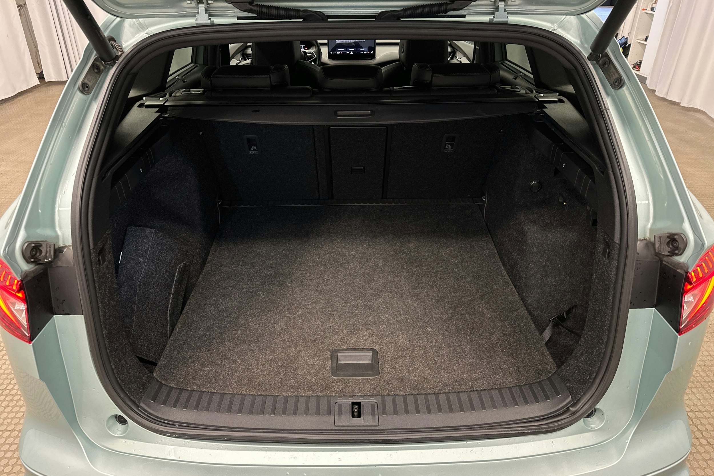 hopea Skoda Enyaq 2022 kuva 14.